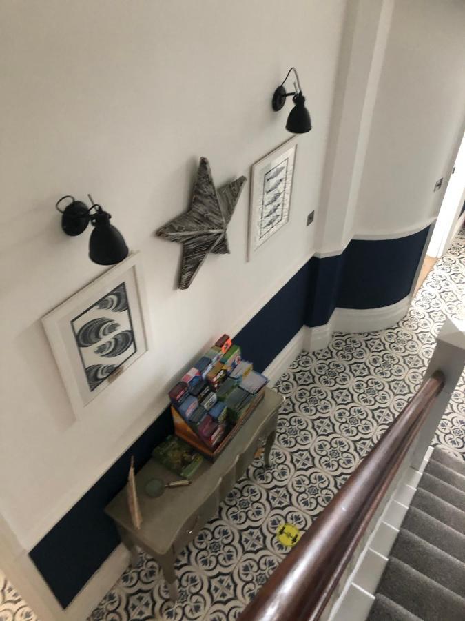 Lazy Waves Boutique B&B Ньюки Экстерьер фото