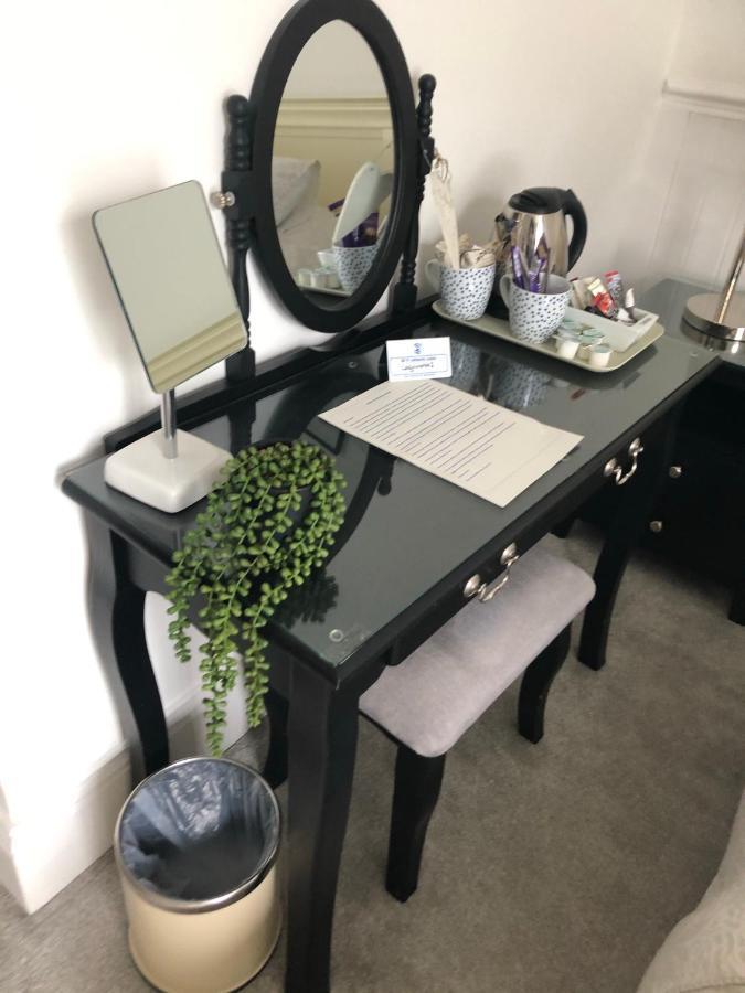 Lazy Waves Boutique B&B Ньюки Экстерьер фото