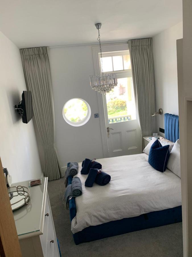 Lazy Waves Boutique B&B Ньюки Экстерьер фото