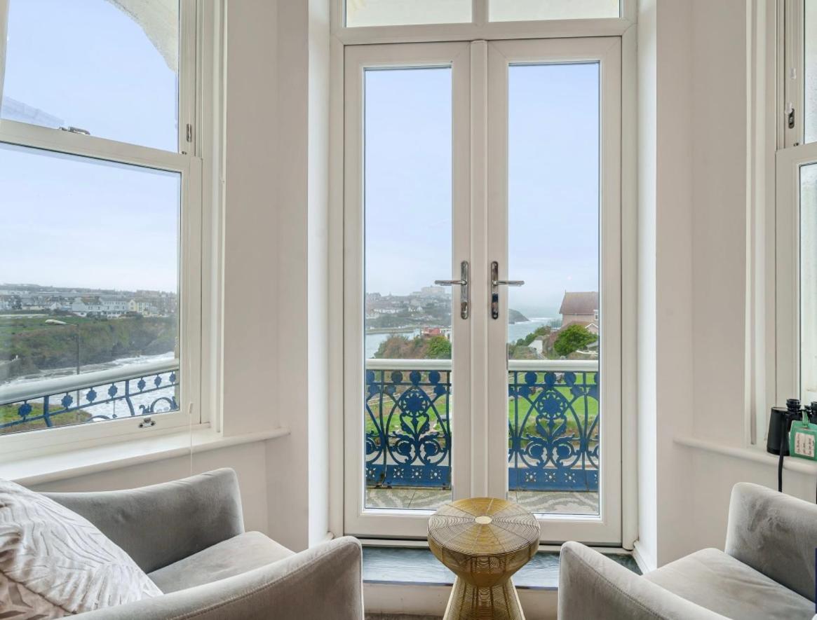 Lazy Waves Boutique B&B Ньюки Экстерьер фото