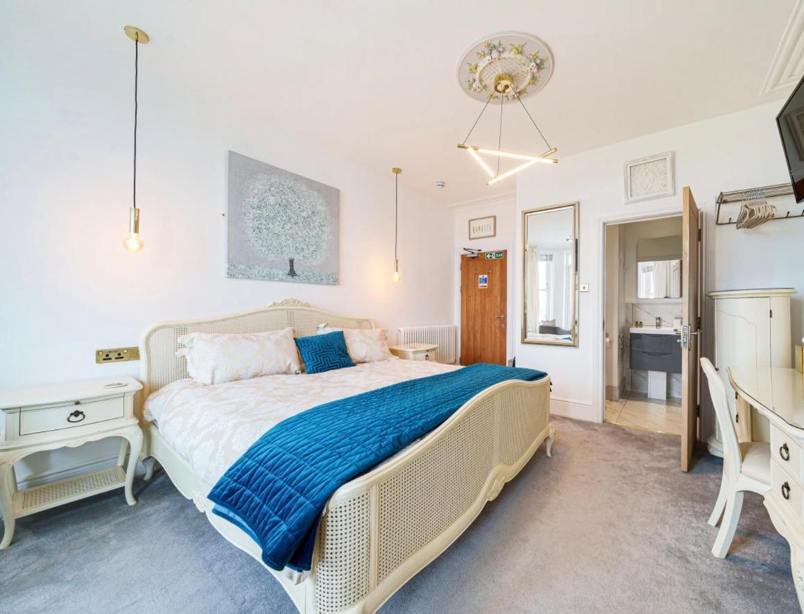 Lazy Waves Boutique B&B Ньюки Экстерьер фото